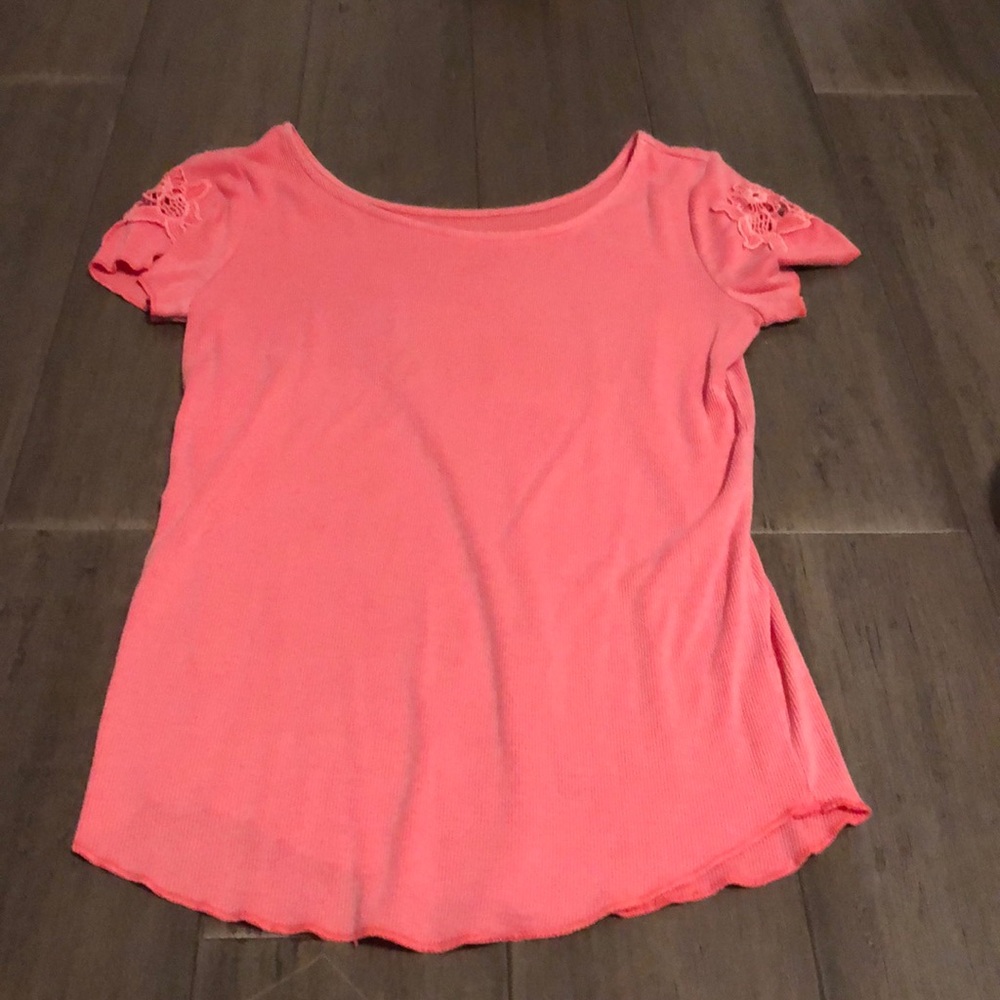 Girls shirt.